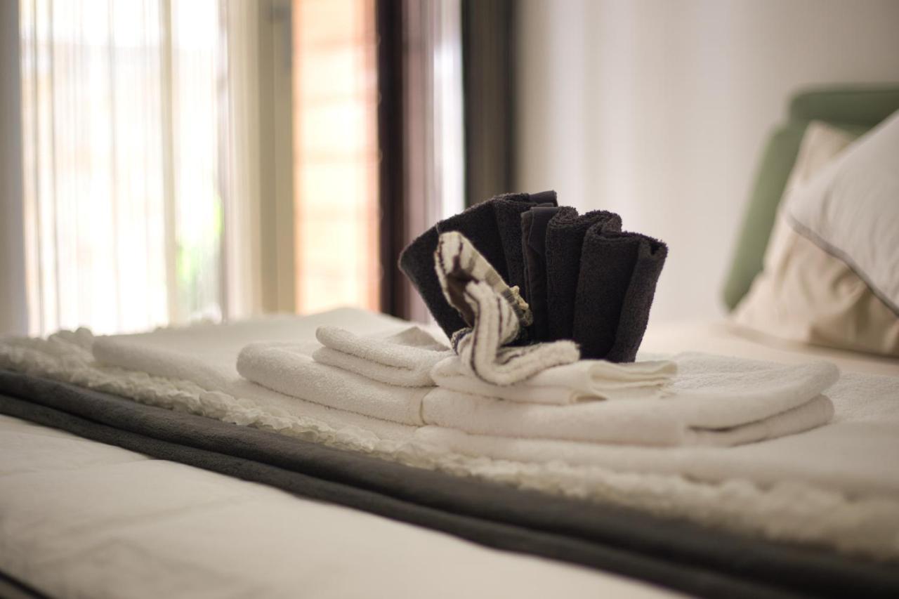 Residenze Longhi Bed & Breakfast Vasto Luaran gambar