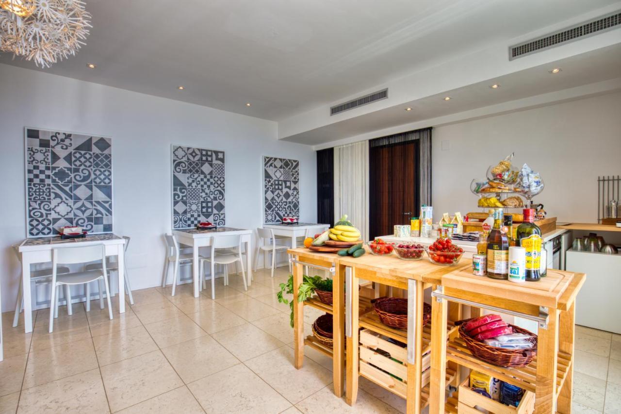 Residenze Longhi Bed & Breakfast Vasto Luaran gambar
