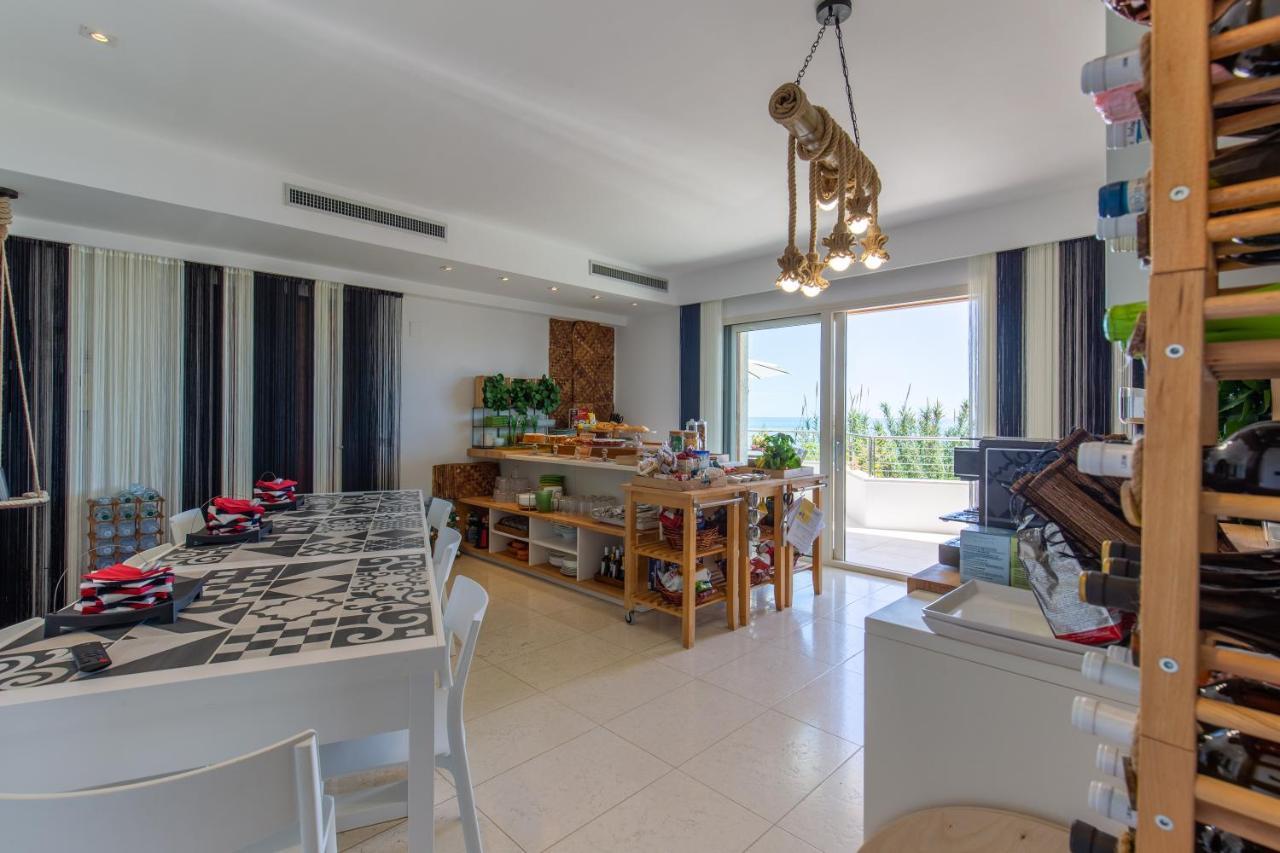 Residenze Longhi Bed & Breakfast Vasto Luaran gambar