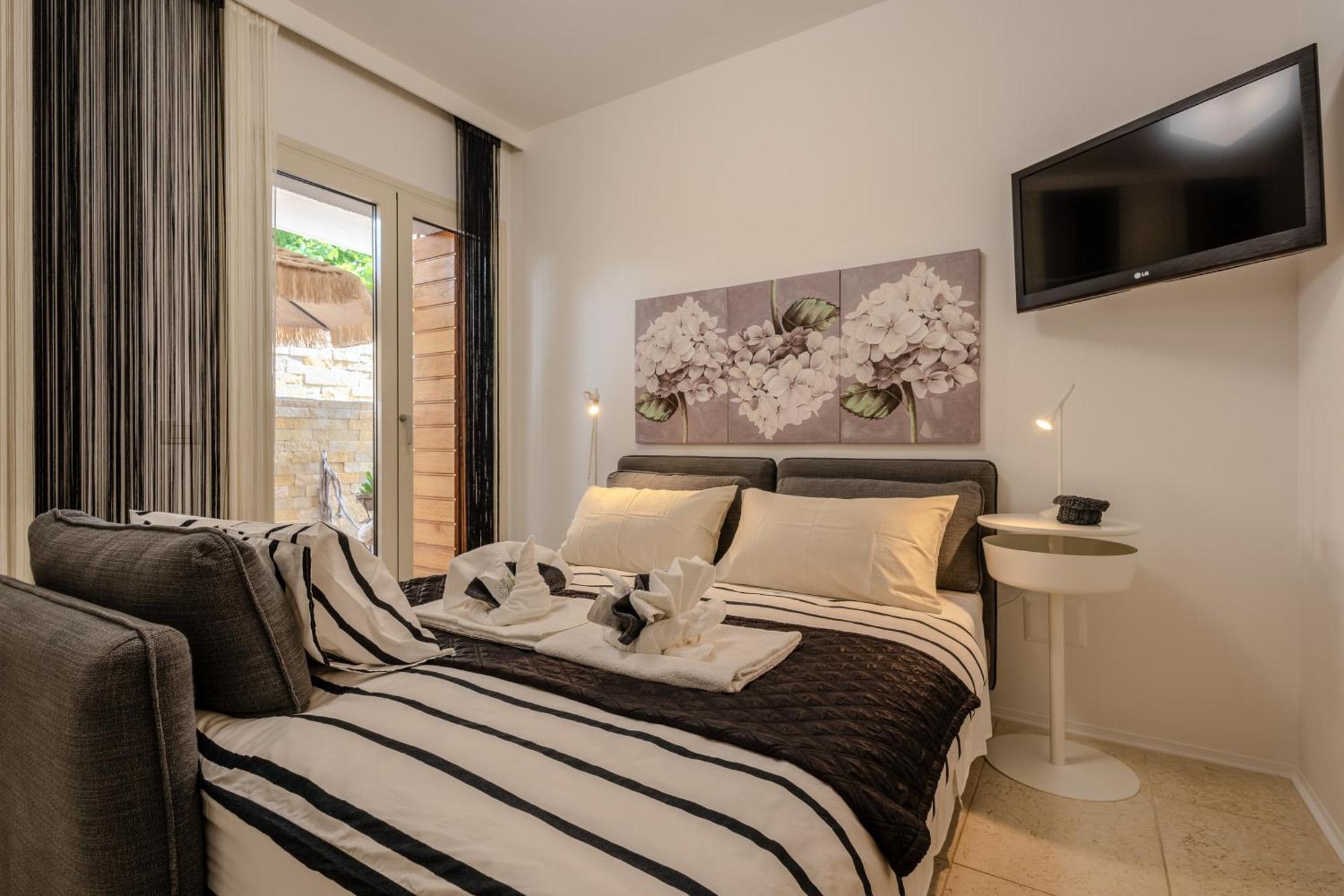 Residenze Longhi Bed & Breakfast Vasto Luaran gambar