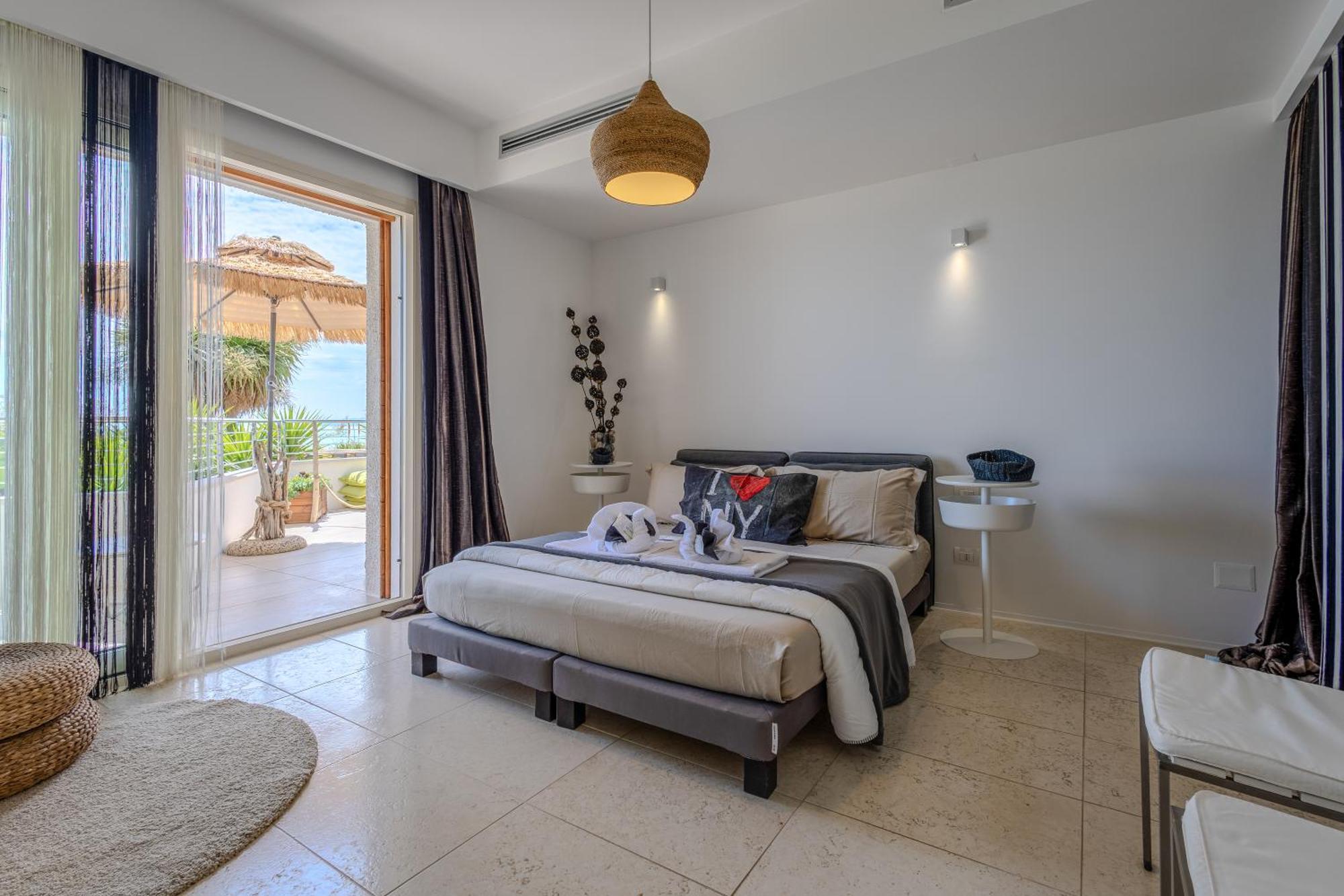 Residenze Longhi Bed & Breakfast Vasto Luaran gambar