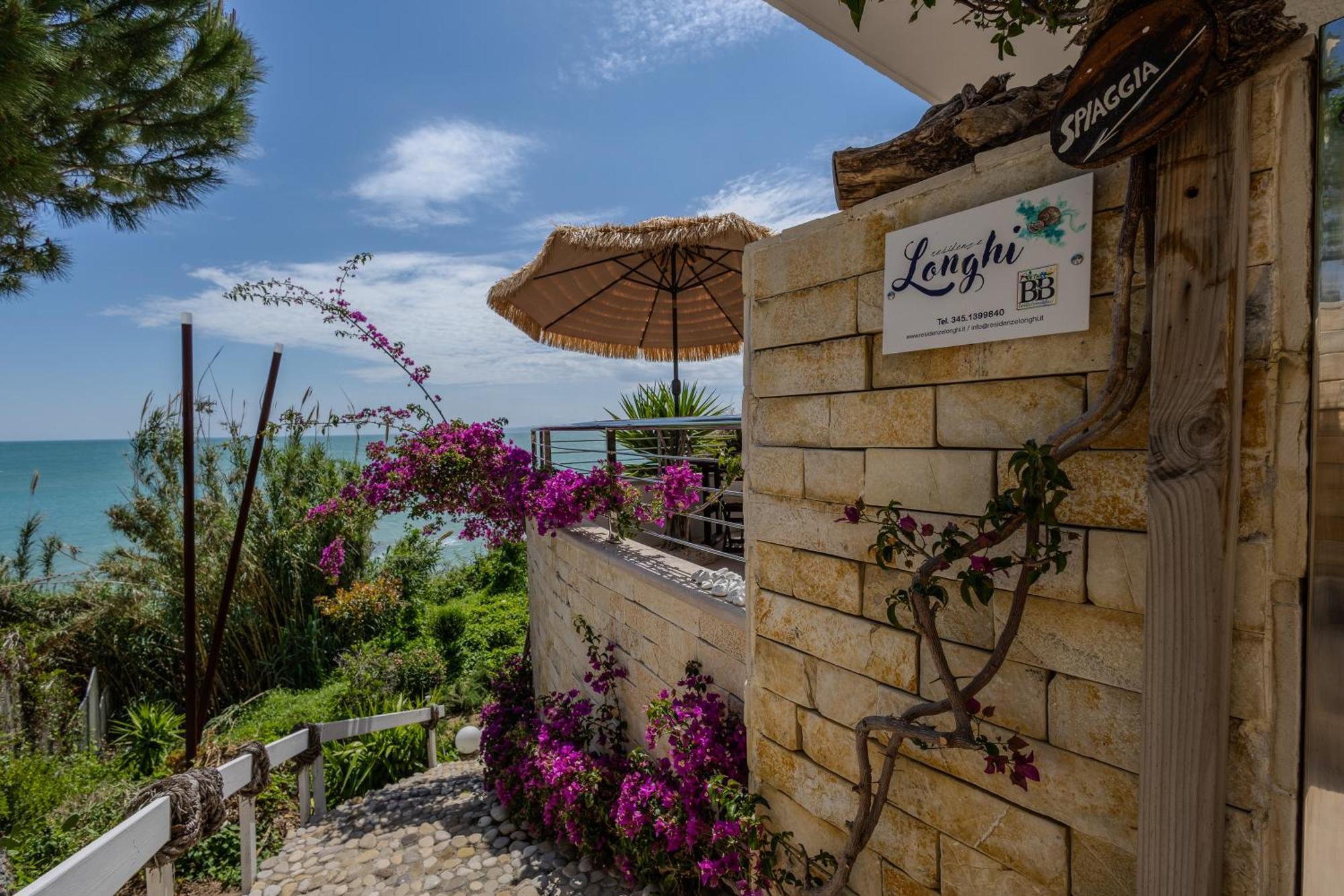 Residenze Longhi Bed & Breakfast Vasto Luaran gambar