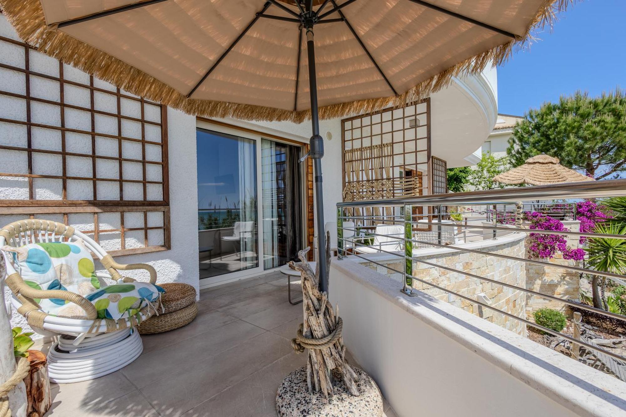 Residenze Longhi Bed & Breakfast Vasto Luaran gambar