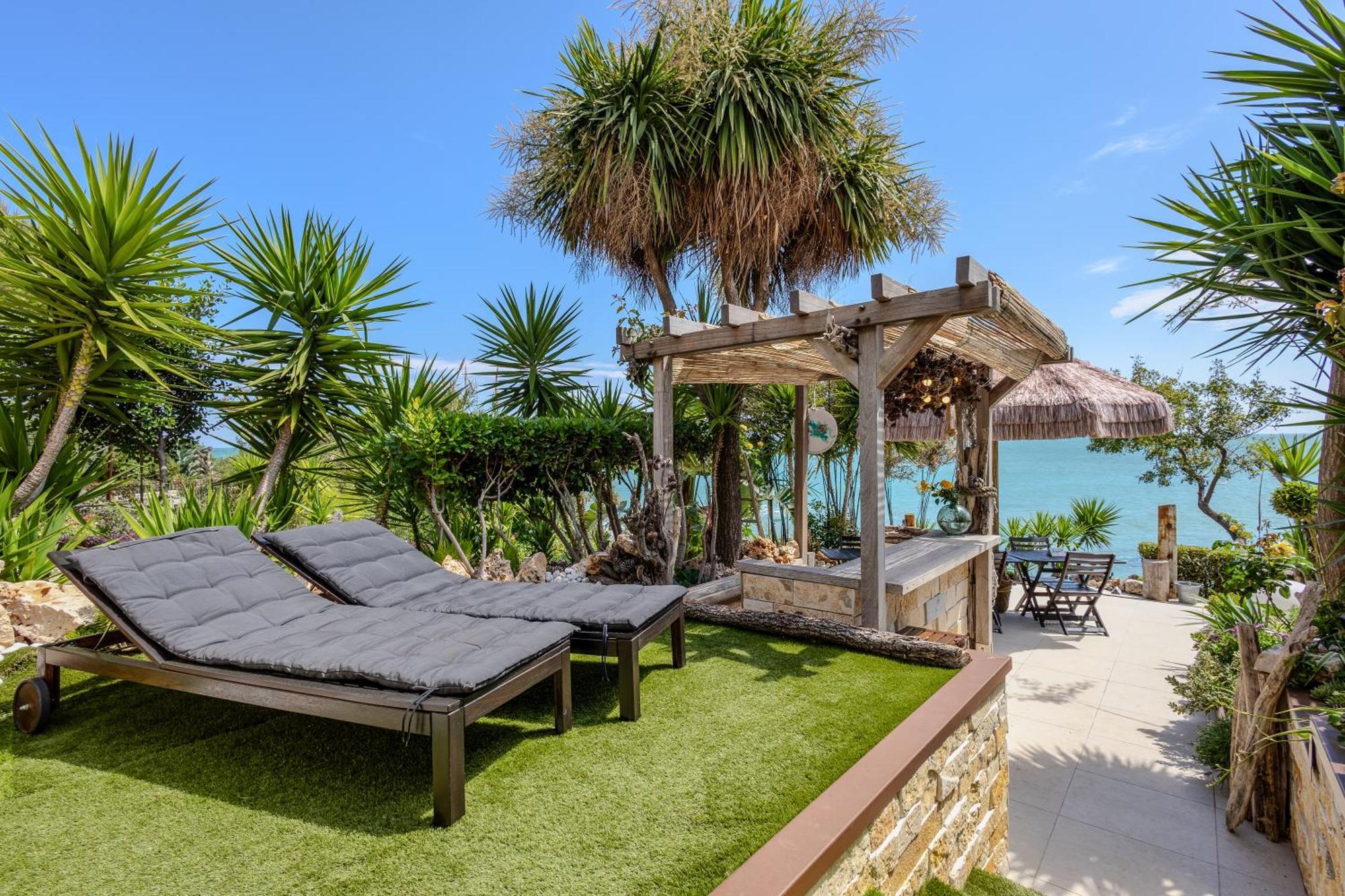 Residenze Longhi Bed & Breakfast Vasto Luaran gambar